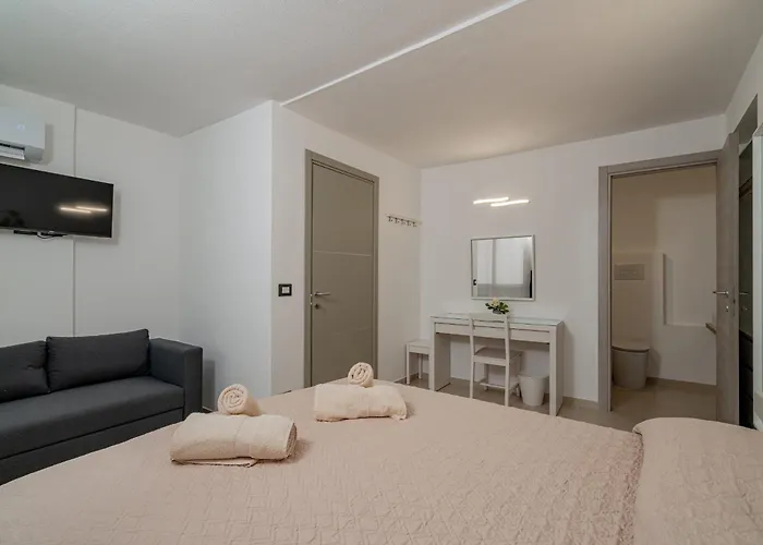 Guest house Domo Archea, Al Centro Di Olbia