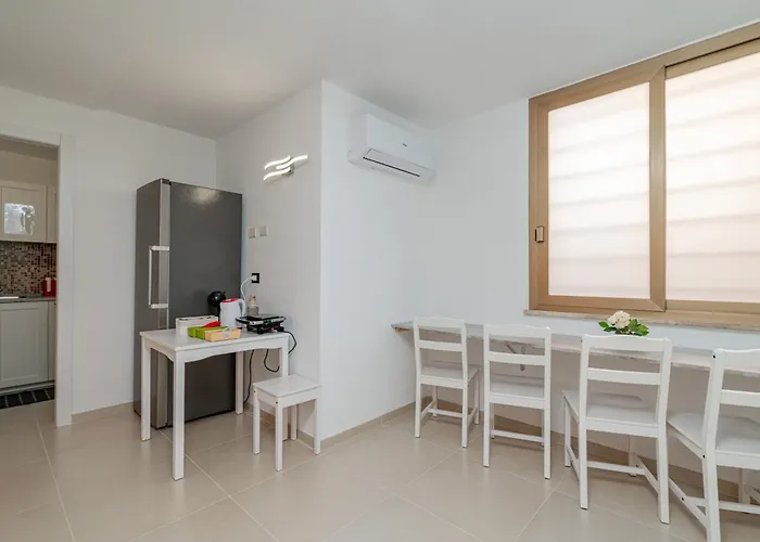 Gasthuis Domo Archea, Al Centro Di 3*